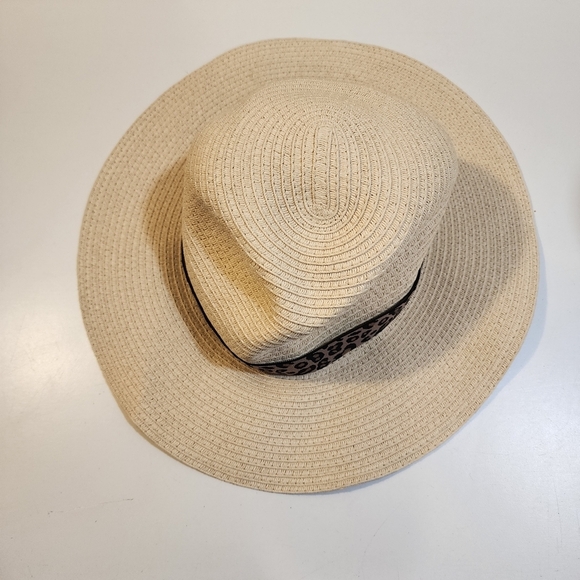 J. Crew Women's Vacation Beach Straw Cream and animal print hat M-L - Picture 12 of 12